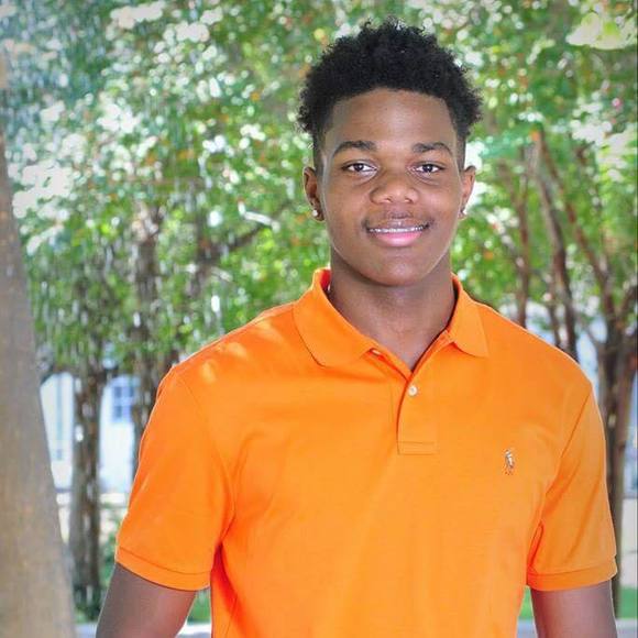 Meet your Posher, Khrystian - Picture 1 of 1